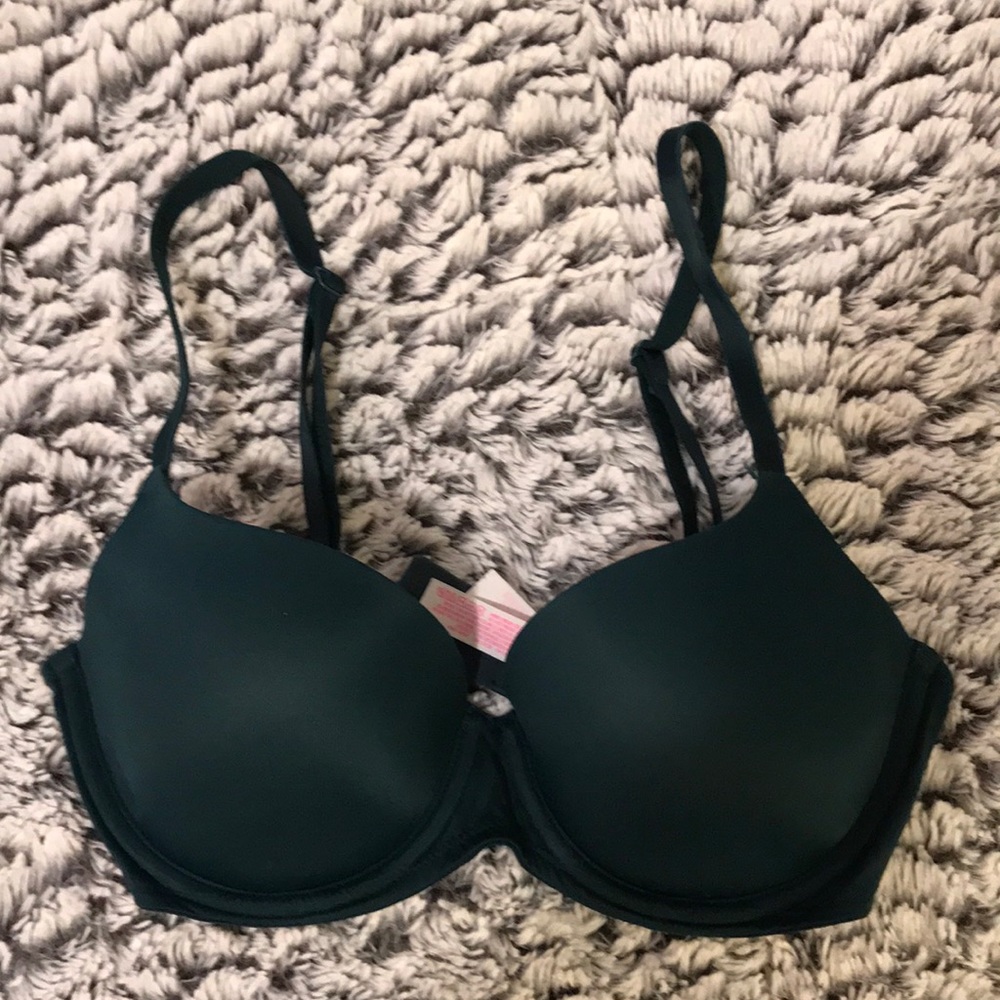 PINK Wear Everywhere Lightly Lined Bra